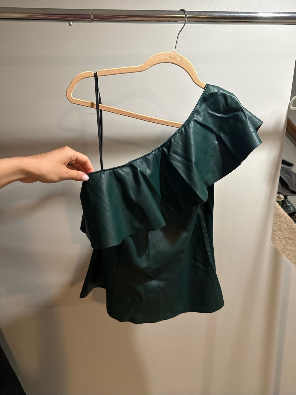 One-Shoulder Ruffle Top in Dark Green
